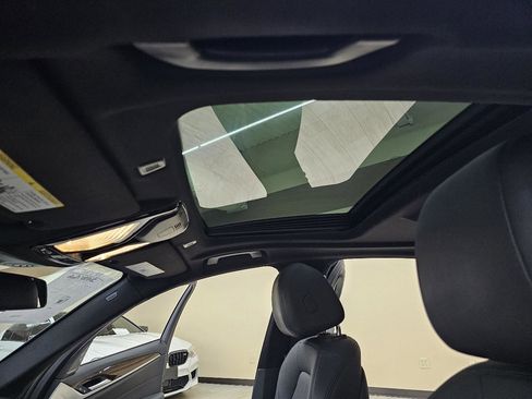 Used 2020 BMW 530i w/ Convenience Package image 40