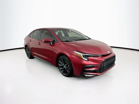 Certified 2023 Toyota Corolla SE image 4