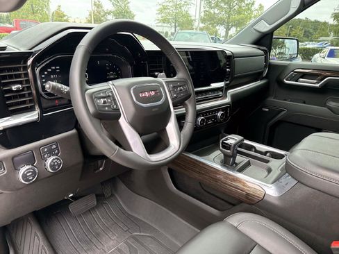 Used 2025 GMC Sierra 1500 Elevation w/ Elevation Premium Package RWD image 21