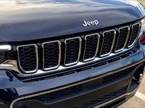 Used 2024 Jeep Grand Cherokee L Overland w/ Trailer Tow Package image 58