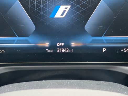 Certified 2023 BMW i4 eDrive35 w/ Premium Package image 33