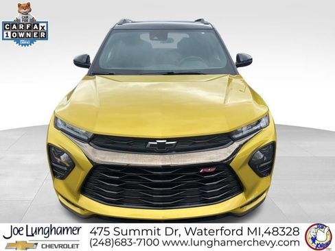Used 2023 Chevrolet TrailBlazer RS w/ Sun and Liftgate Package FWD image 9