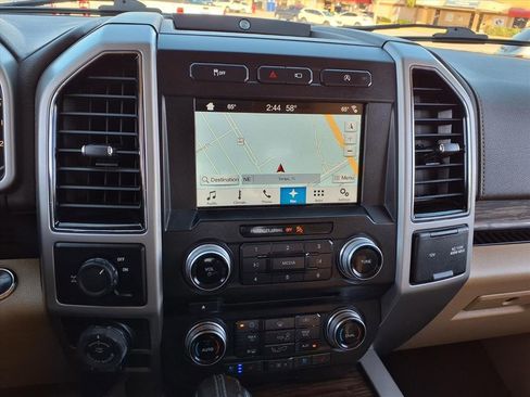 Used 2018 Ford F150 Lariat w/ Equipment Group 502A Luxury image 30