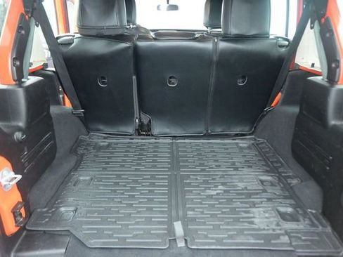 Used 2019 Jeep Wrangler Unlimited Sport AWD/4WD image 24