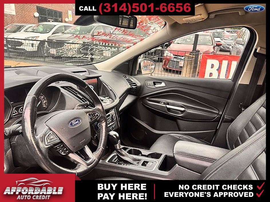 Used 2017 Ford Escape Titanium AWD/4WD image 9