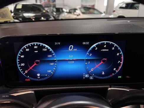 Certified 2023 Mercedes-Benz GLB 250 4MATIC image 25