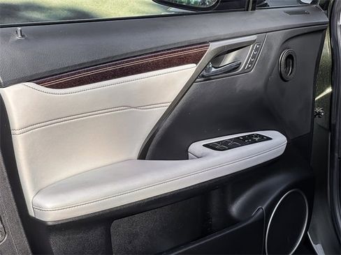 Used 2022 Lexus RX 350 FWD w/ Luxury Package image 11