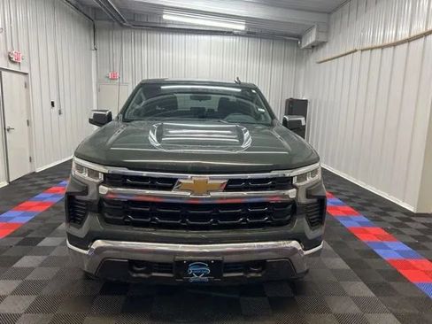 Used 2025 Chevrolet Silverado 1500 LT image 7