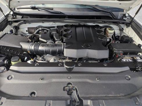 Used 2021 Toyota 4Runner SR5 image 20