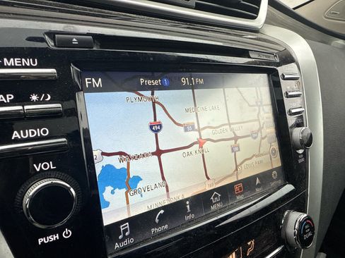 Used 2018 Nissan Murano SL w/ Moonroof Package image 9