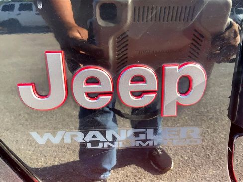 Used 2018 Jeep Wrangler Unlimited Rubicon AWD/4WD image 30