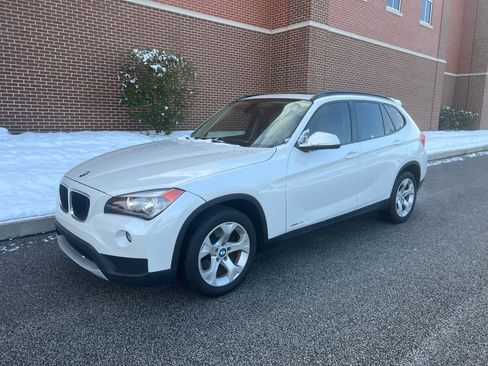 Used 2013 BMW X1 sDrive28i image 3