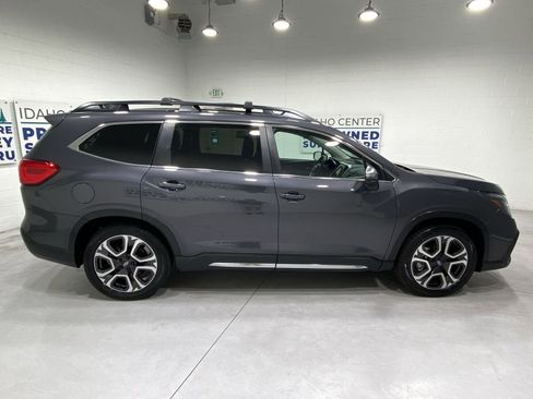Used 2023 Subaru Ascent Limited w/ Technology Package AWD/4WD image 9