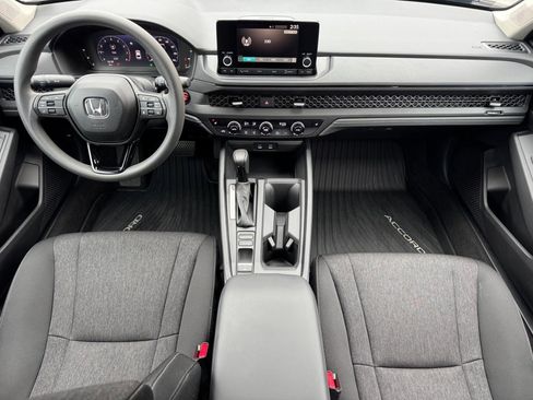 Certified 2025 Honda Accord SE image 11