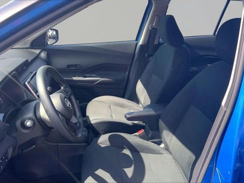 Used 2024 Nissan Kicks S image 15