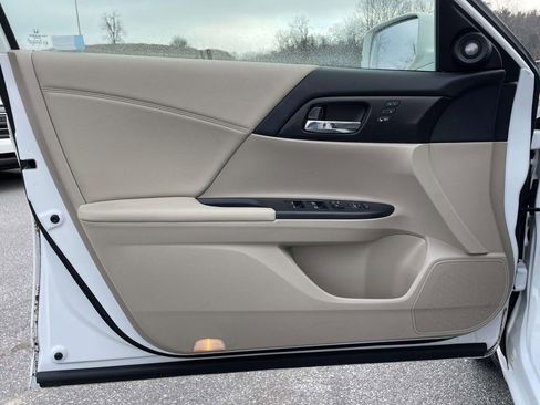 Used 2015 Honda Accord EX-L image 5