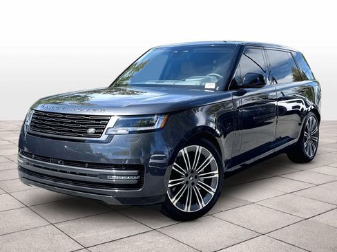 Used 2025 Land Rover Range Rover Long Wheelbase SE AWD/4WD image 1