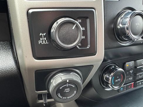 Used 2019 Ford F150 Lariat image 22