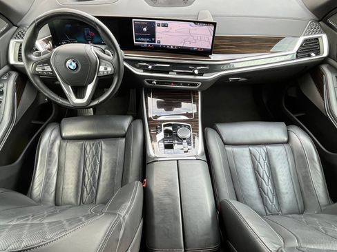 Used 2025 BMW X5 xDrive50e image 14