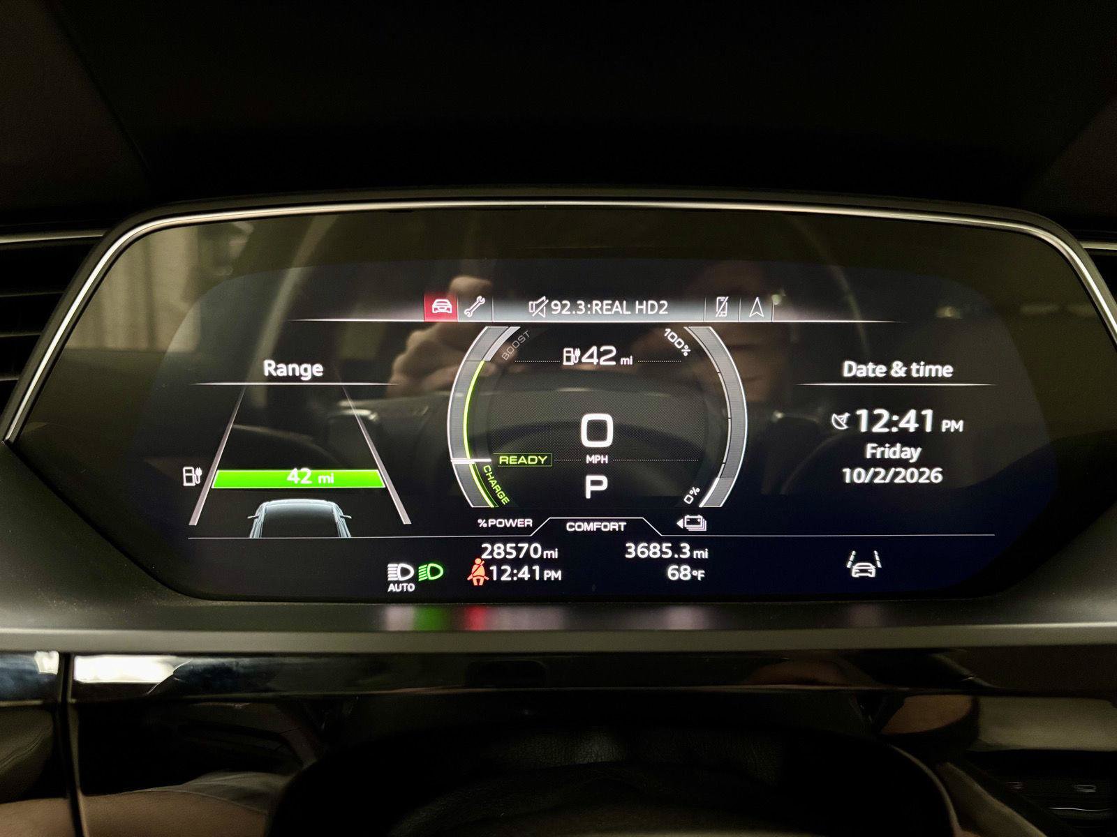 Used 2024 Audi Q8 e-tron Premium AWD/4WD image 30