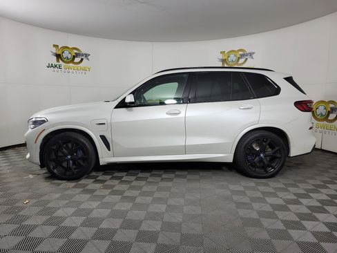 Certified 2023 BMW X5 xDrive45e w/ Executive Package image 2