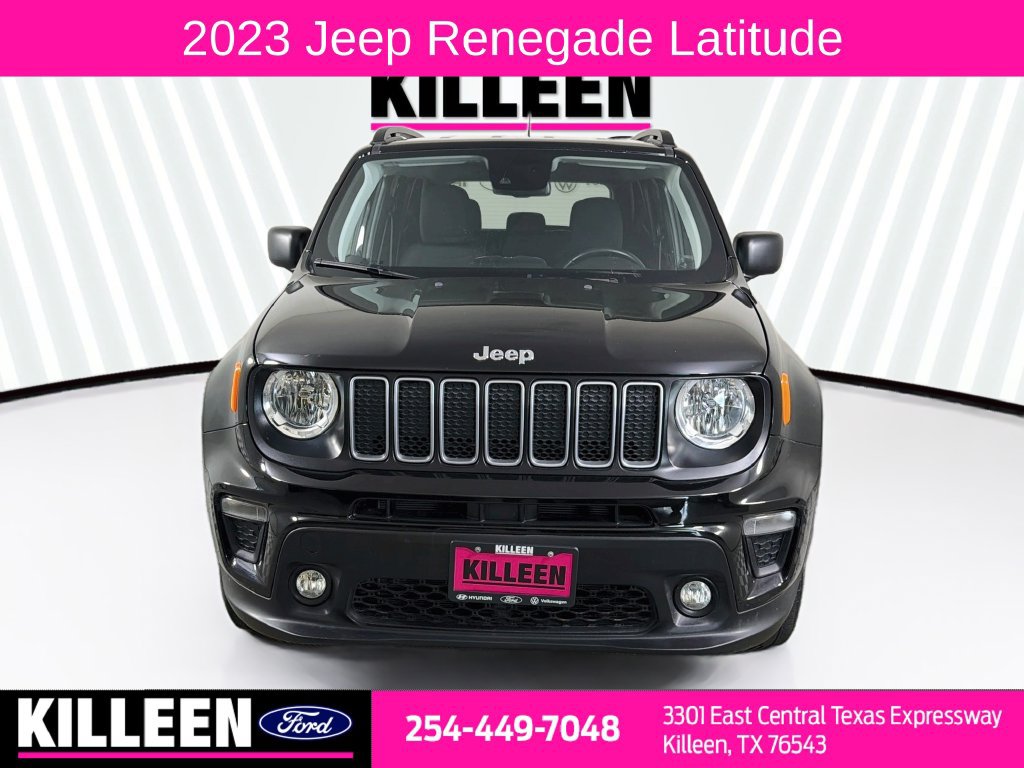 Used 2023 Jeep Renegade Latitude w/ Premium Group AWD/4WD image 2