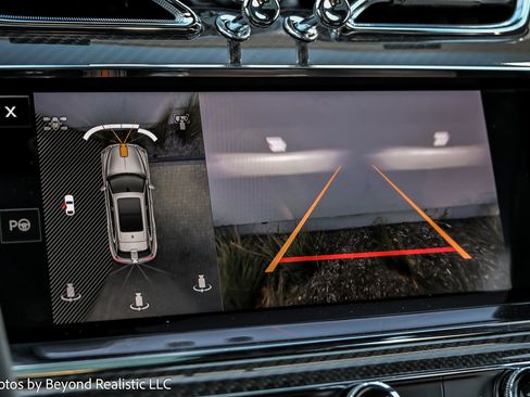 Used 2024 Bentley Bentayga image 47