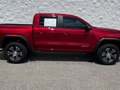 Used 2025 GMC Canyon AT4 AWD/4WD image 2