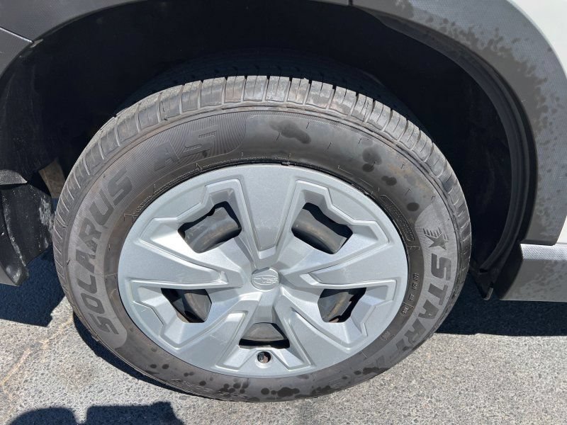 Used 2023 Subaru Forester AWD/4WD image 32