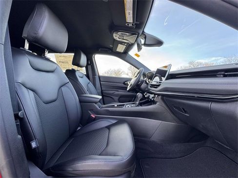 New 2026 Jeep Compass Latitude image 14