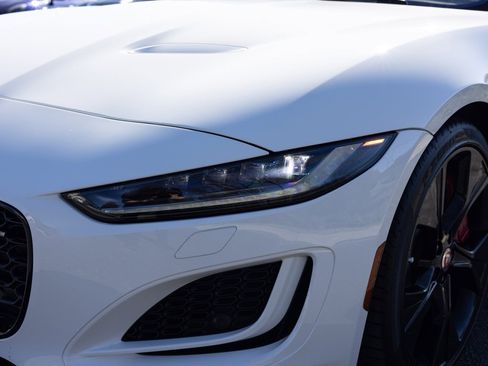 Used 2023 Jaguar F-TYPE R-Dynamic image 15