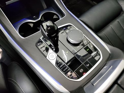 Used 2022 BMW X7 xDrive40i w/ Cold Weather Package image 14