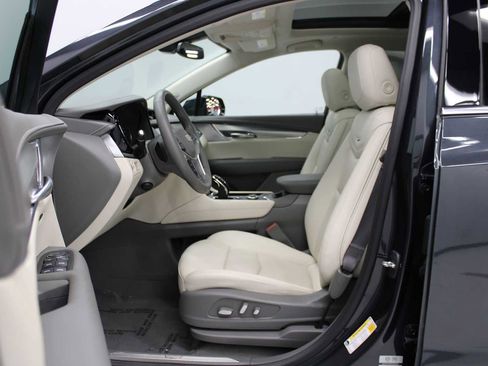 Certified 2023 Cadillac XT5 Premium Luxury image 14