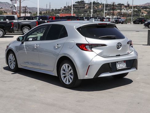 Certified 2024 Toyota Corolla SE w/ SE Package FWD image 5