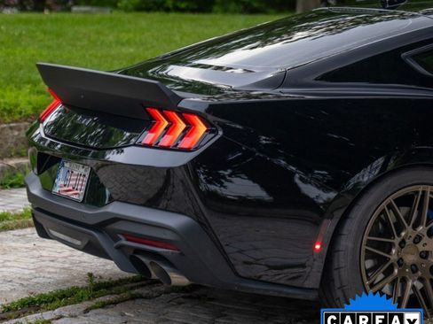 Used 2024 Ford Mustang GT Premium RWD image 6