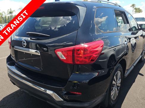 Used 2020 Nissan Pathfinder S FWD image 3