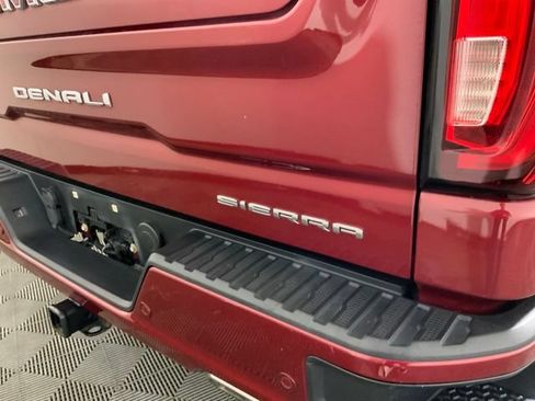 Used 2019 GMC Sierra 1500 Denali w/ Driver Alert Package II AWD/4WD image 16