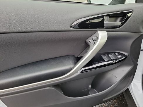 New 2026 Mitsubishi Eclipse Cross LE image 9