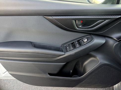 Used 2021 Subaru Crosstrek 2.0i Premium image 13