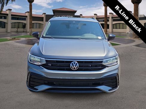 Used 2023 Volkswagen Tiguan SE R-Line FWD image 3
