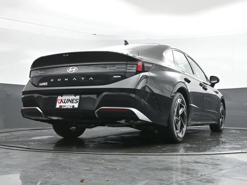 New 2026 Hyundai Sonata SEL AWD/4WD image 40