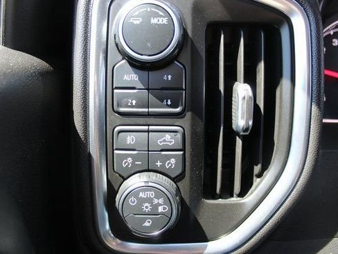 Used 2021 Chevrolet Silverado 1500 LT Trail Boss w/ Convenience Package II image 13