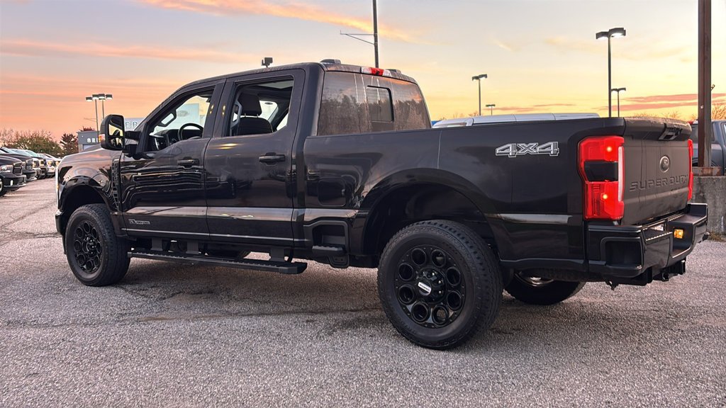 Used 2025 Ford F250 Lariat w/ Black Appearance Package AWD/4WD image 5