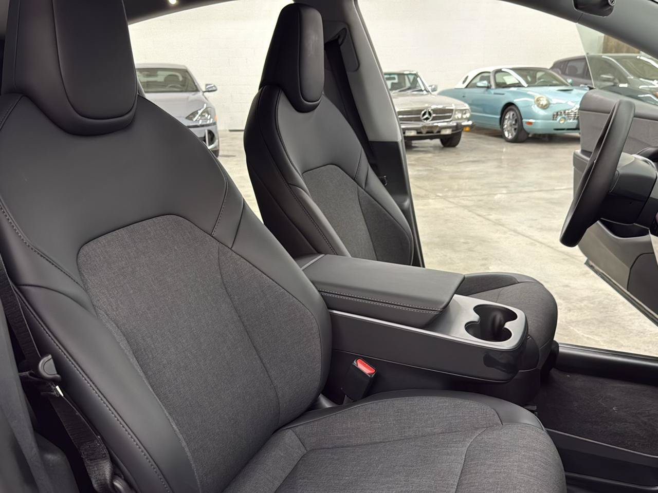Used 2026 Tesla Model Y 2WD image 14