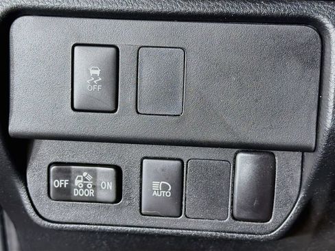 Used 2023 Toyota Tacoma SR5 w/ Technology Package AWD/4WD image 15