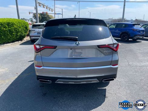 Certified 2025 Acura MDX FWD w/ Technology Package image 4