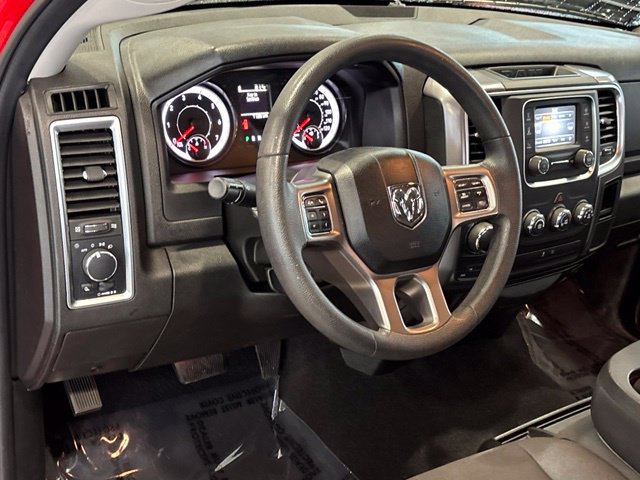 Used 2022 RAM 1500 Classic SLT AWD/4WD image 18