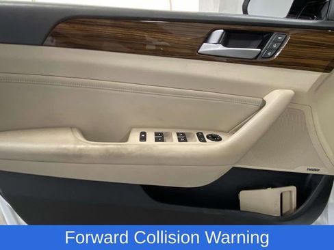 Used 2016 Hyundai Sonata Limited w/ Option Group 02 image 14