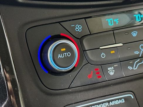 Used 2017 Ford Escape Titanium AWD/4WD image 20