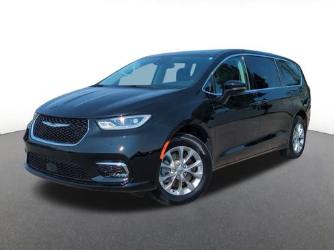 Used 2024 Chrysler Pacifica Touring-L AWD/4WD image 1